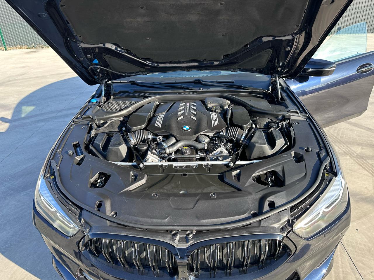 დაიშალა BMW G16 M850 (2019–2020) 2