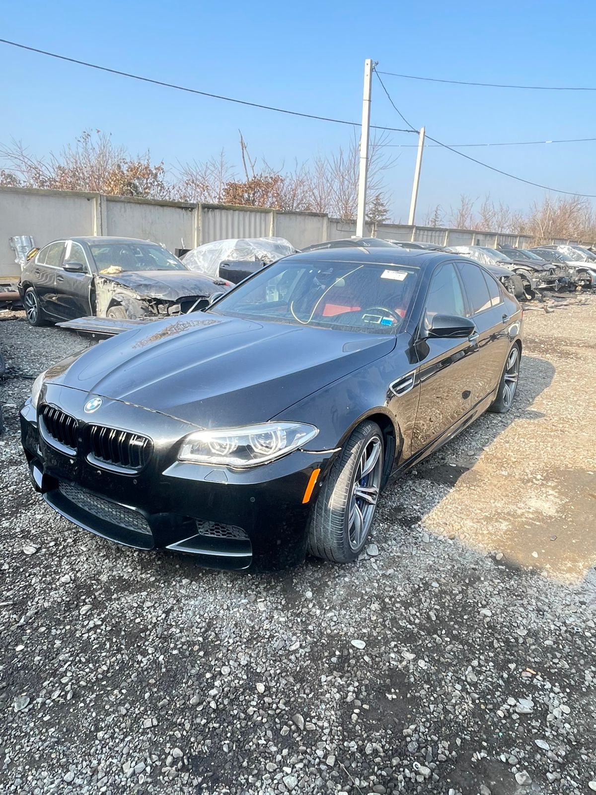 იშლება BMW F10 M5 (2012 - 2016) 4